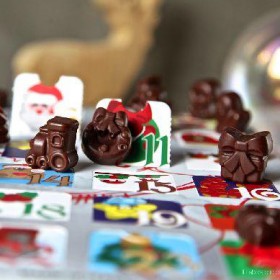 Комплект силиконова форма за бонбони с "Коледен календар"